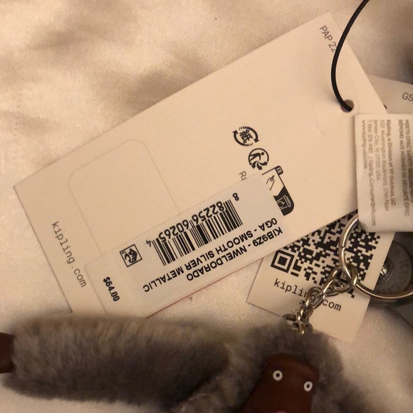 Kipling NWELDORADO Smooth Silver Metallic Crossbody With Monkey Key Chain NWT - Picture 4 of 16